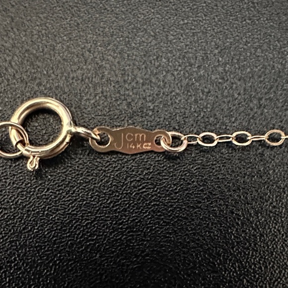 14k Gold Necklace with Pendant - Picture 3 of 3